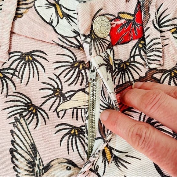 CAMBIO Lillian Cropped Blush Pink Floral Fauna Print Jeans 12 - Picture 6 of 11